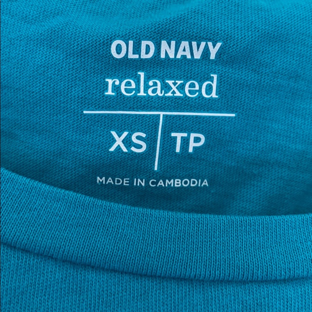 Old Navy Tee - Picture 3 of 4